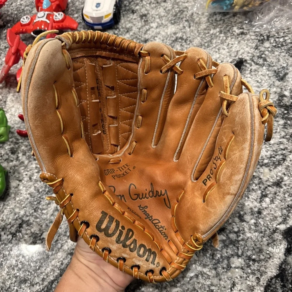 RON GUIDRY Baseball Glove WILSON A2234 Cowhide Dual Hinge Right Hand Throw RHT